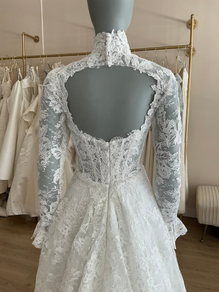 Jinza Couture - Custom Lace Ballgown (6)