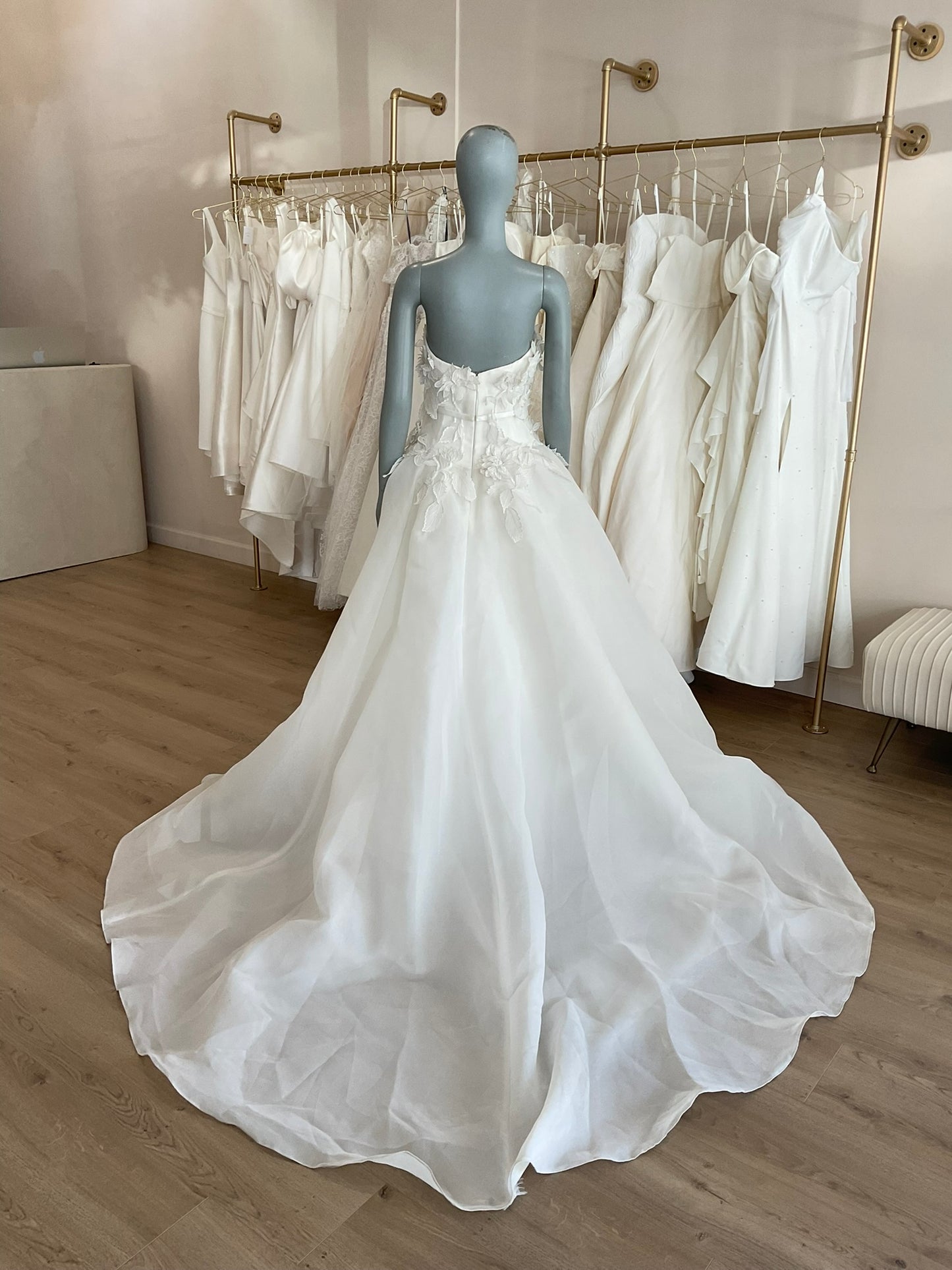 Amsale - Blossom (2)