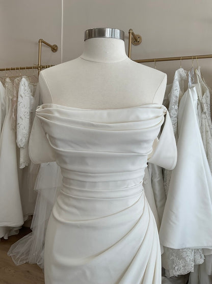 Anne Barge - Naomi w/Overskirt (14)