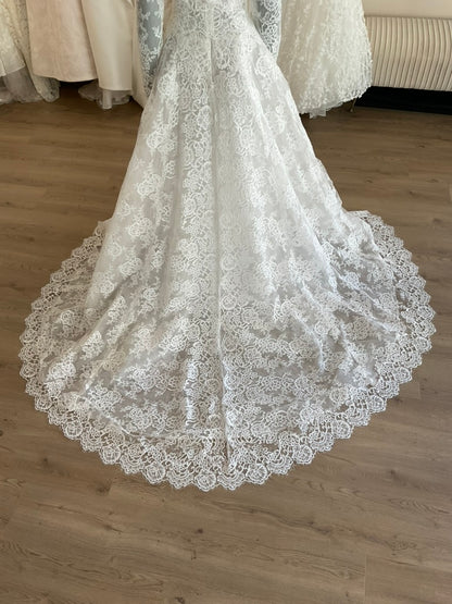 Monique Lhuillier - Fleur de Lis w/ jacket (8)