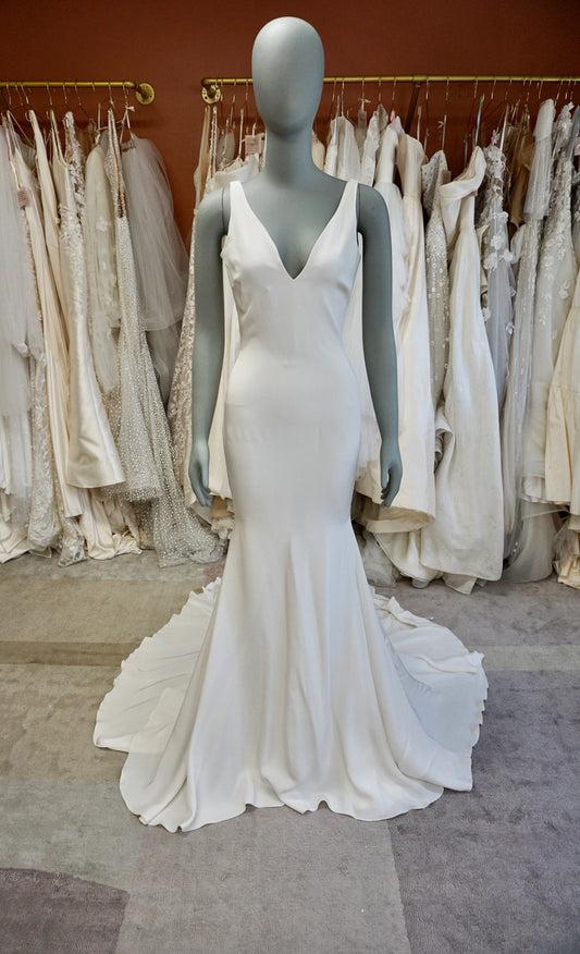 Pronovias Atelier - Hispalis