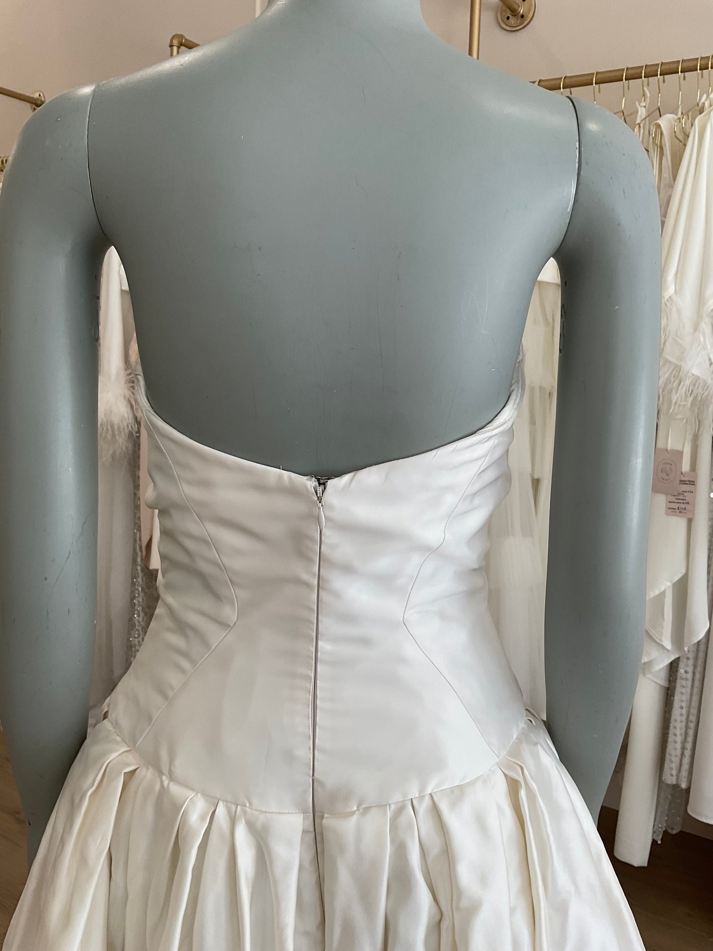 Anna Maier- Short Satin Mini (2)