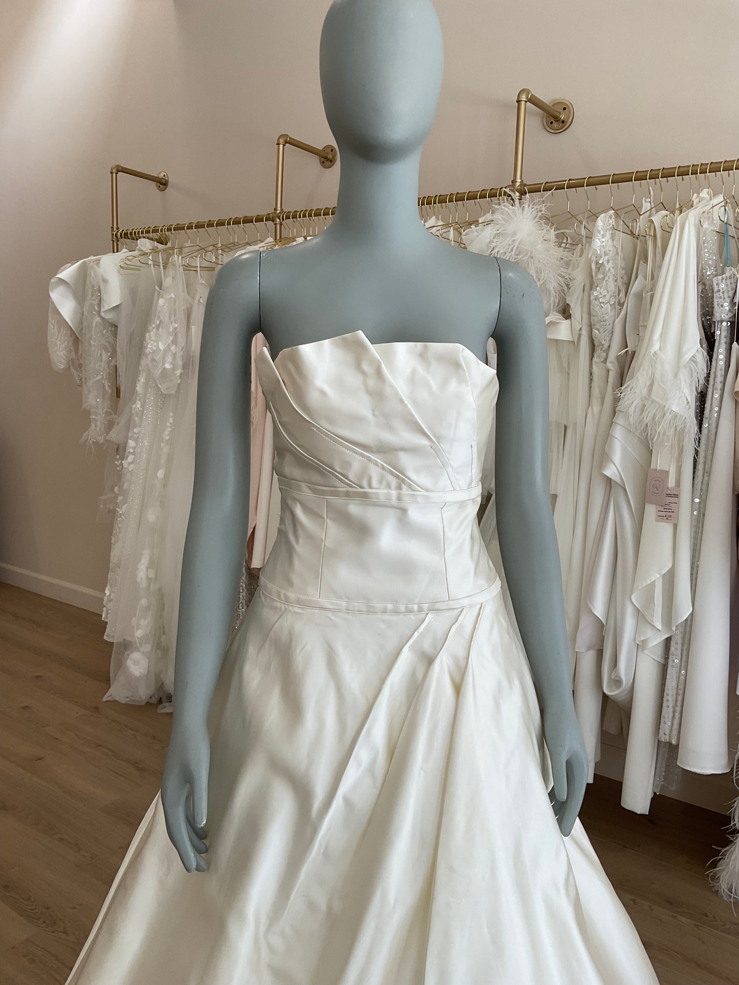 Carolina Herrera- 102-357 (2)