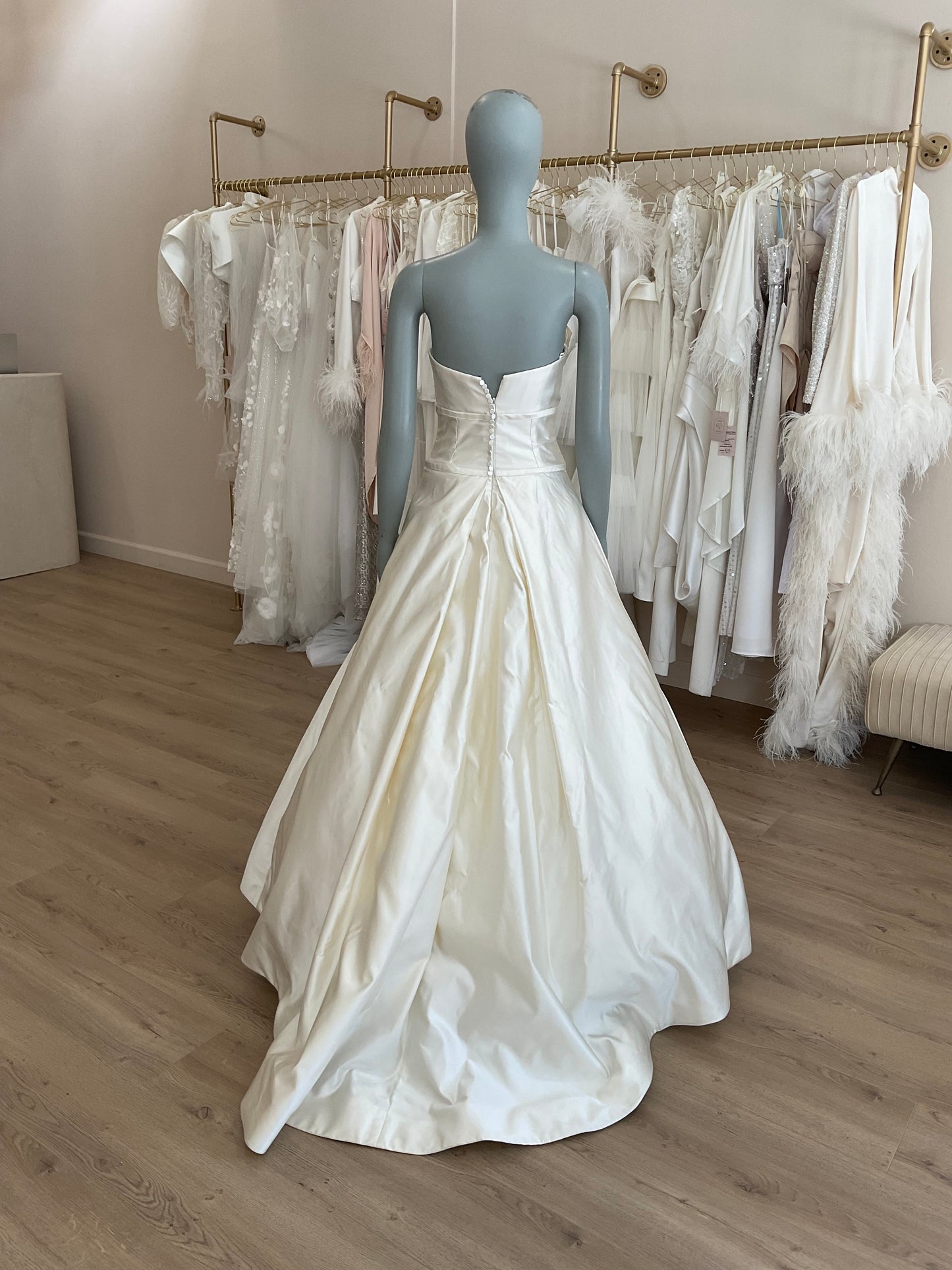 Carolina Herrera- 102-357 (2)