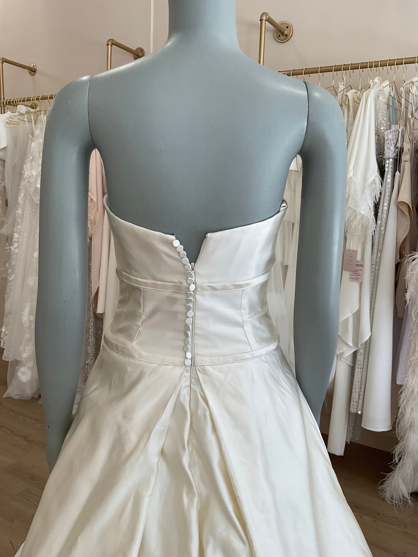 Carolina Herrera- 102-357 (2)