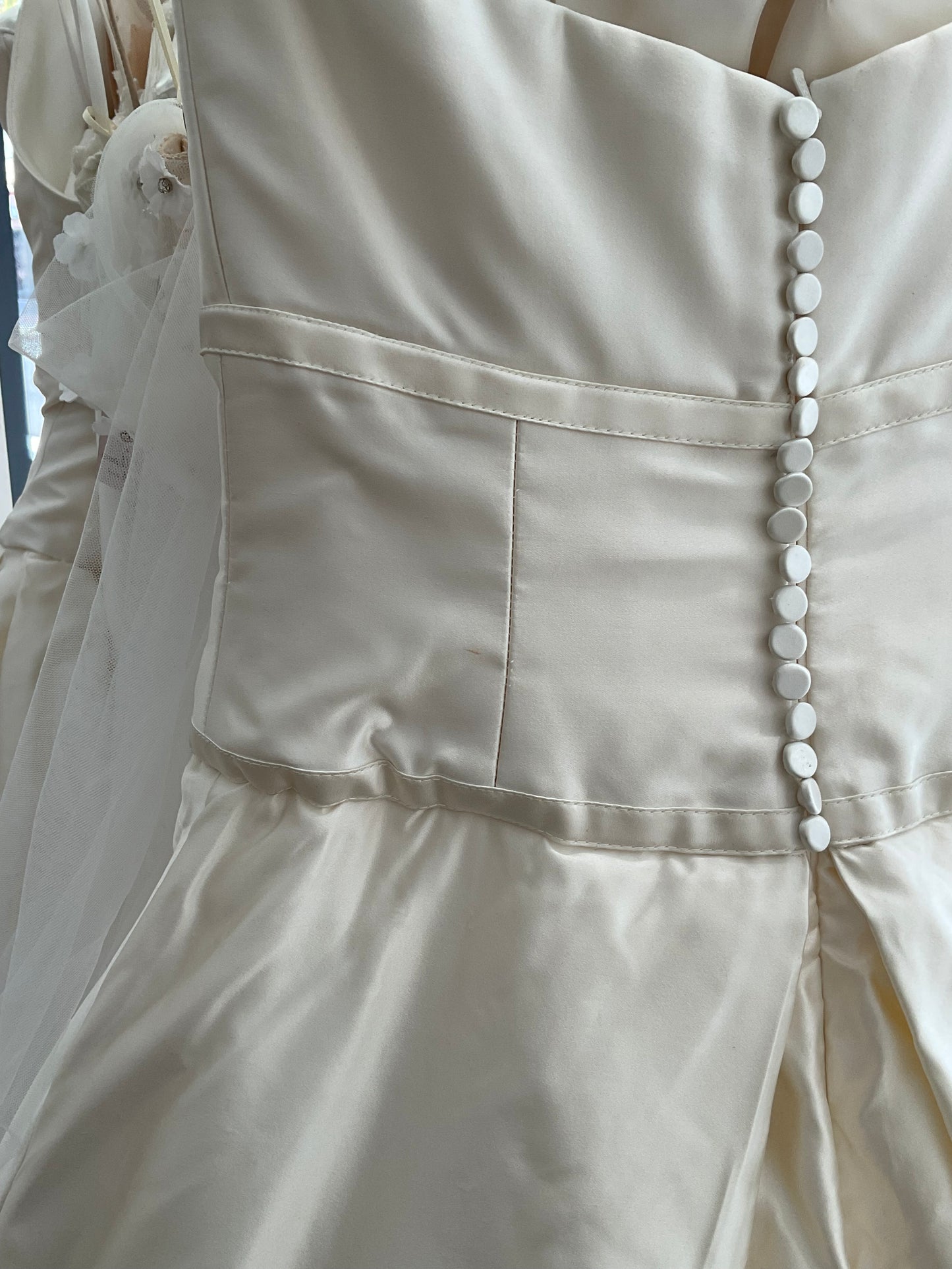 Carolina Herrera- 102-357 (2)