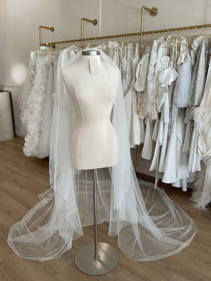 Lee Petra Grebanau - Raw Edge Veil