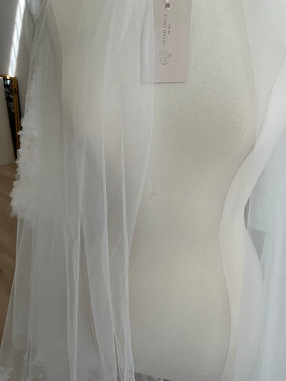 Mira Zwillinger - Siri veil