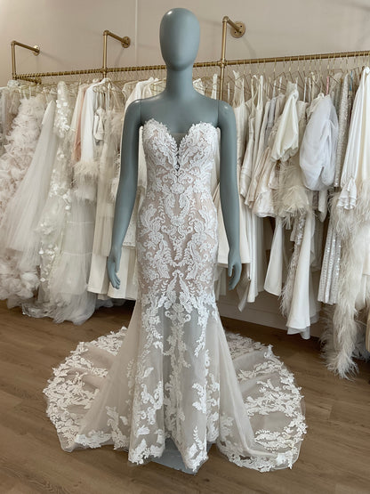 Badgley Mischka - Flynn w/ veil (2)