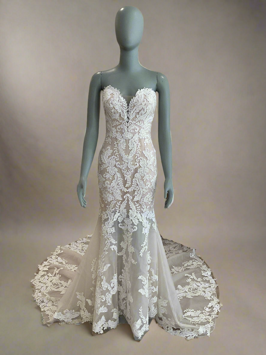 Badgley Mischka - Flynn w/ veil (2)