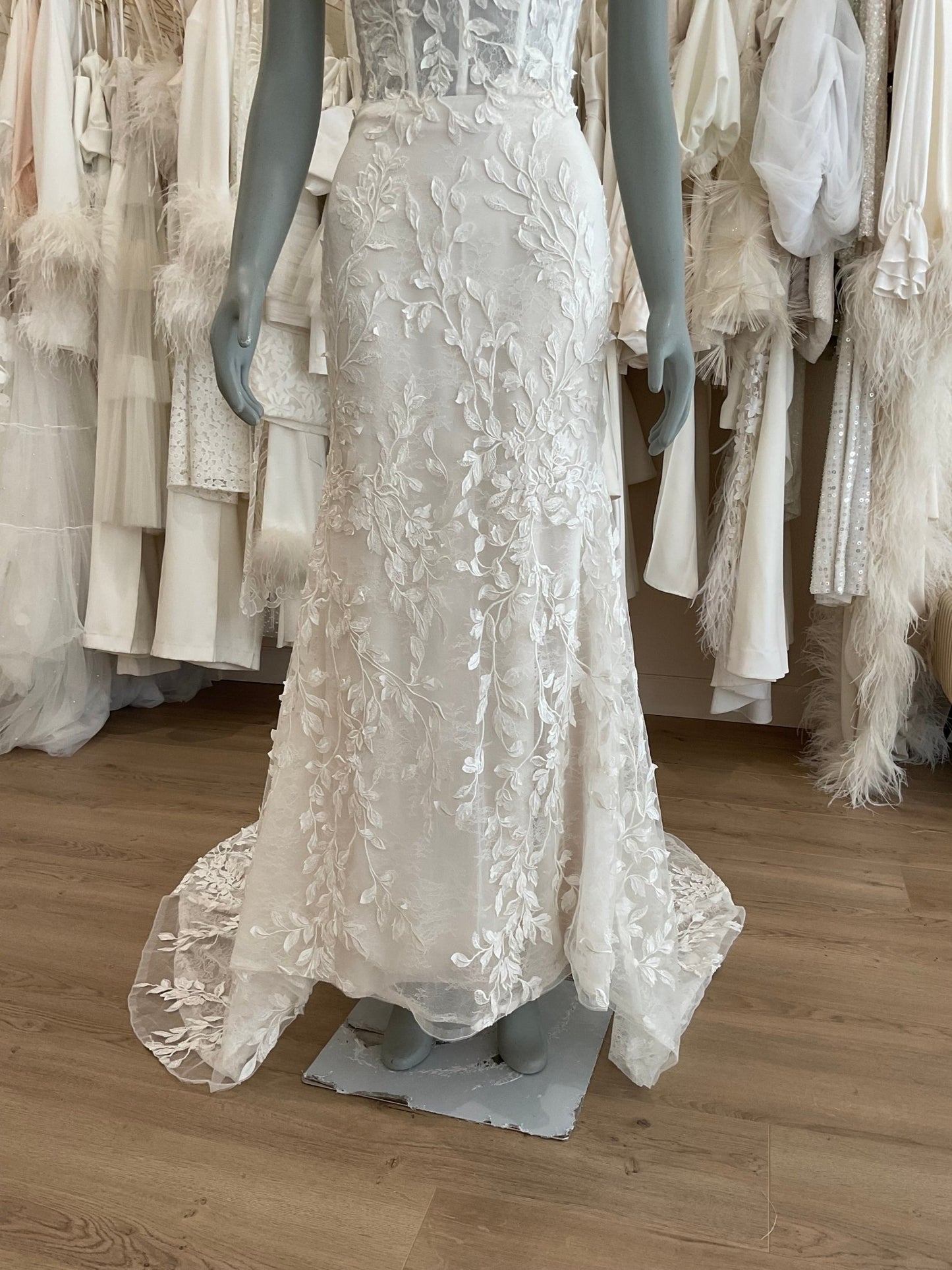 Adriana Madrid - Adhara (4)Wedding Dresses4