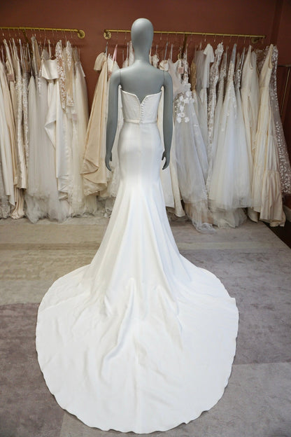 Alex Perry - Elyse (4)Wedding DressesAltered/Never Worn