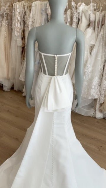 Alyne by Rita Vinieris - Londyn (12)Wedding DressesIvory