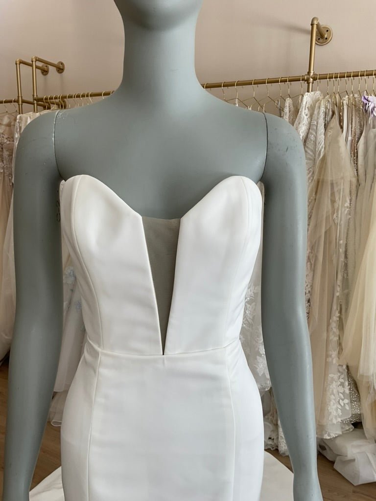 Alyne by Rita Vinieris - Londyn (12)Wedding DressesIvory