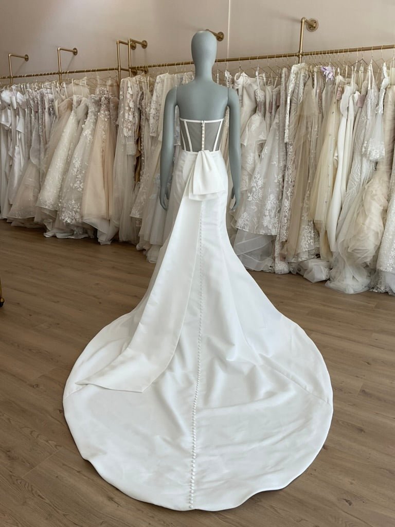 Alyne by Rita Vinieris - Londyn (12)Wedding DressesIvory
