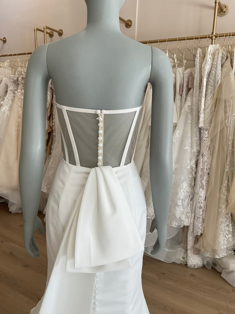Alyne by Rita Vinieris - Londyn (12)Wedding DressesIvory