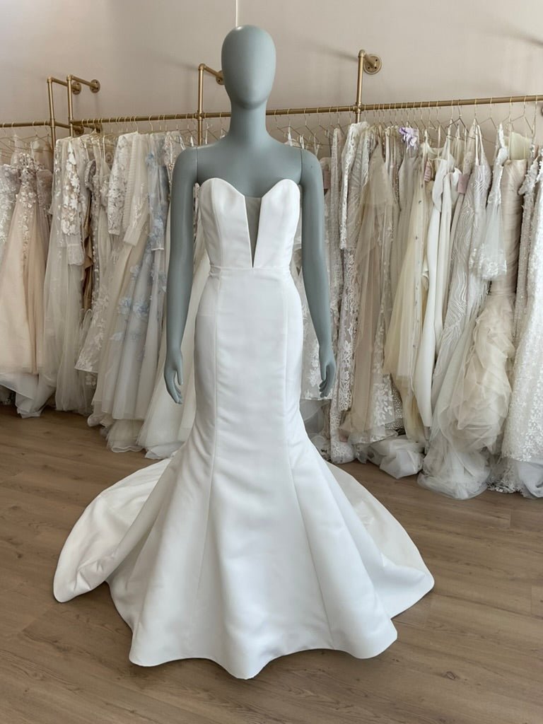 Alyne by Rita Vinieris - Londyn (12)Wedding DressesIvory