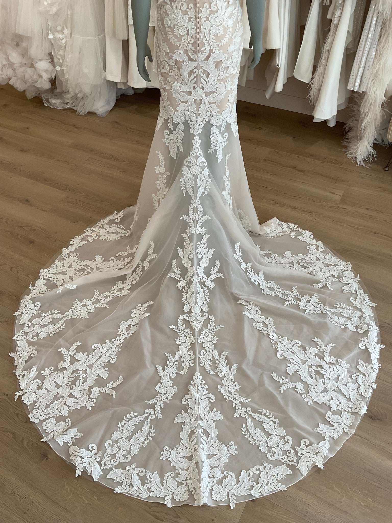 Badgley Mischka - Flynn w/ veil (2)Wedding Dresses2