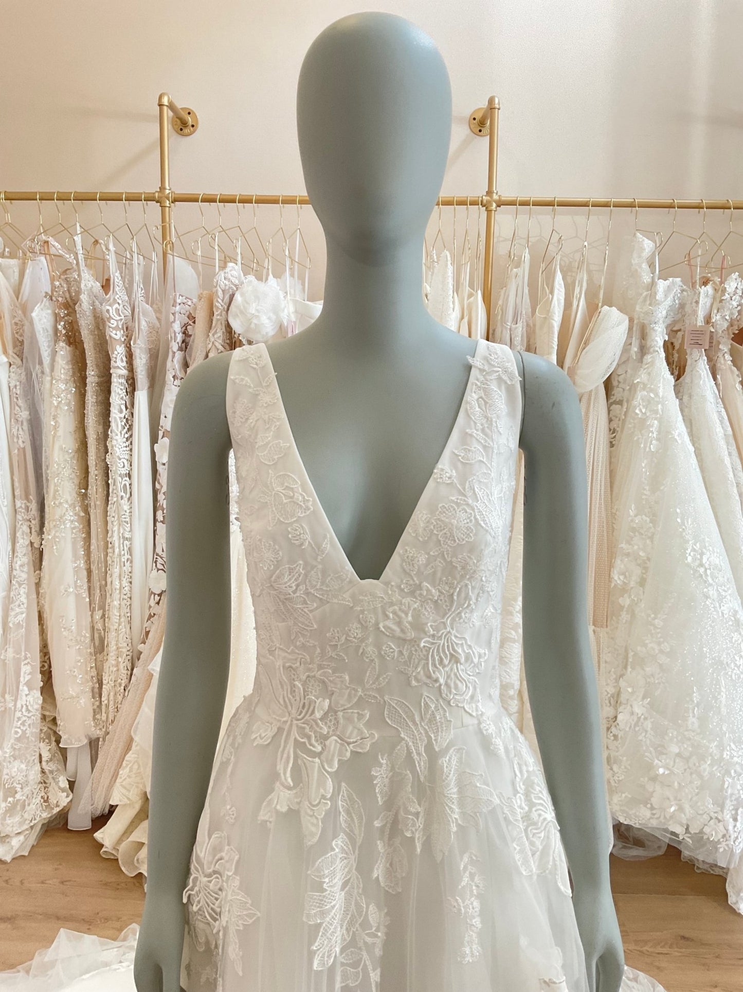 Beccar - Constance (14)Wedding DressesUsed