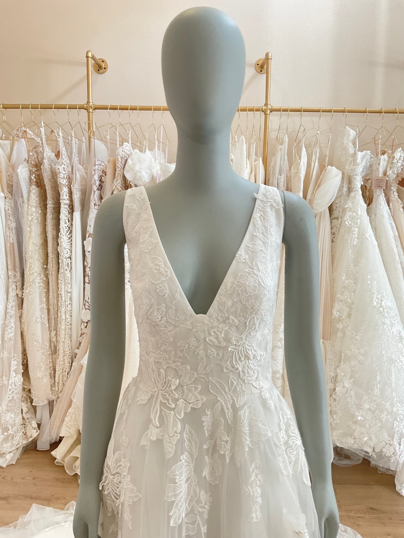 Beccar - Constance (14)Wedding DressesUsed