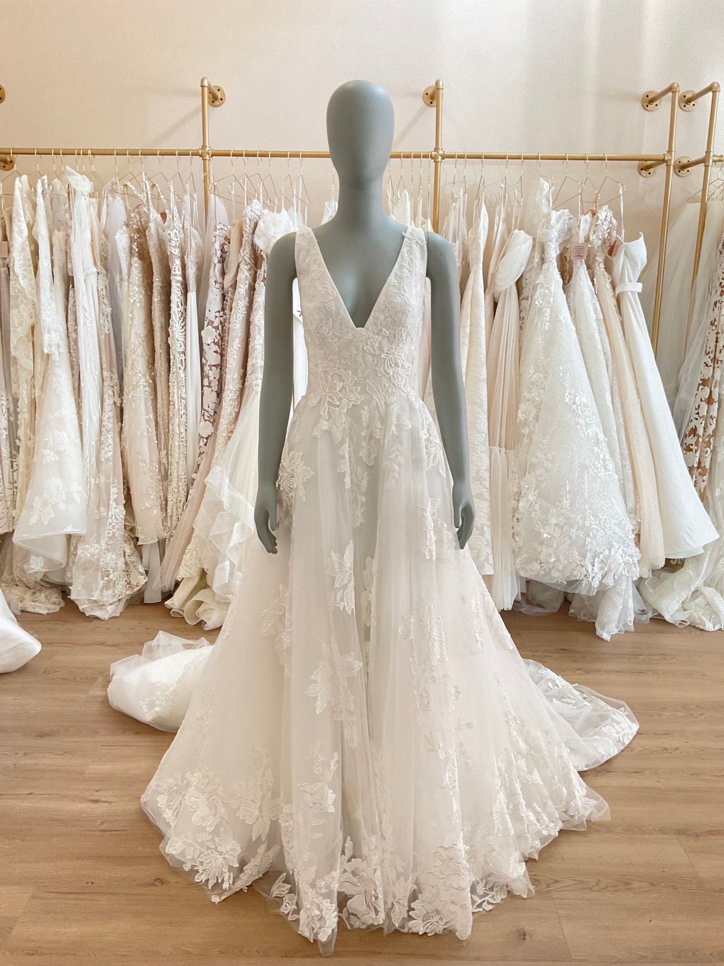 Beccar - Constance (14)Wedding DressesUsed