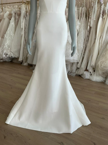 Chosen by Kyha - Thea (4) l Sample Wedding Dress l Los Angeles Chosen by Kyha - Thea (4) l Sample Wedding Dress l Los Angeles