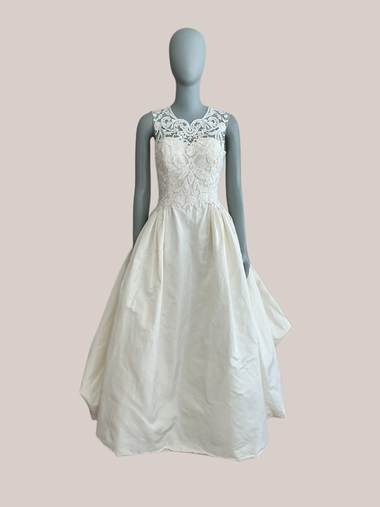 Oscar De La Renta - Campbell w/ Veil(4)