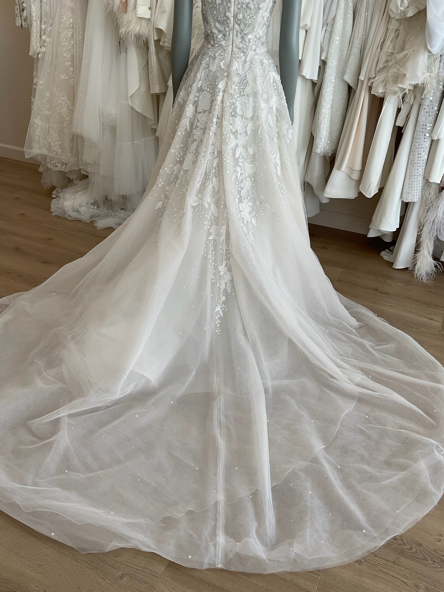 Enaura - Rylan (10)Wedding Dresses10