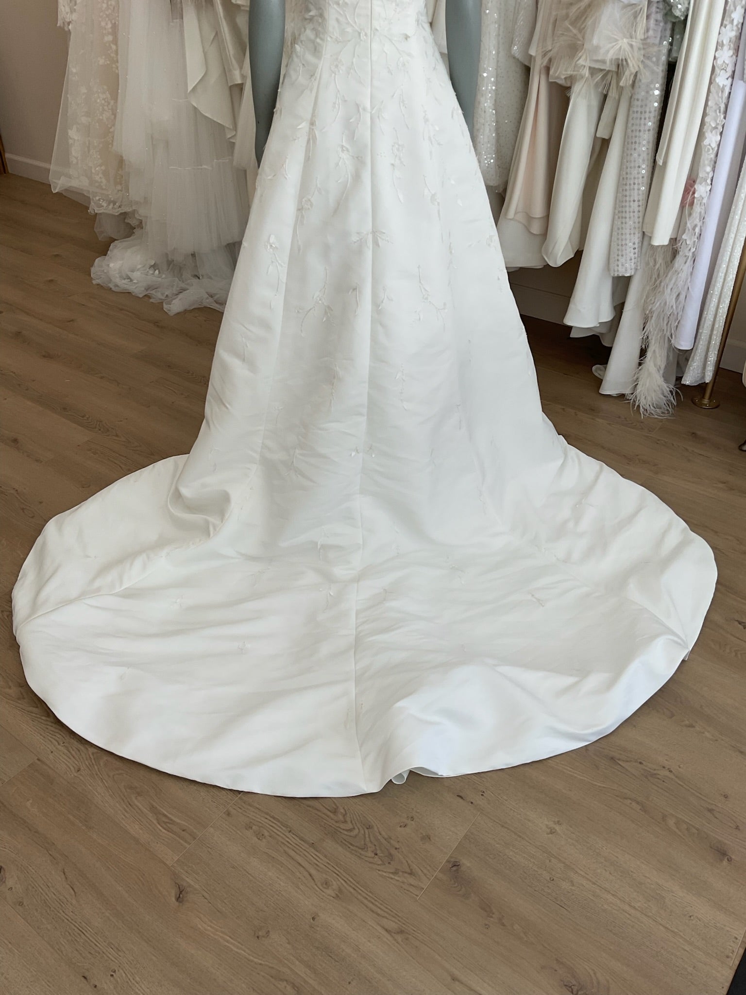 Enaura - Sabrina (8)Wedding Dresses8