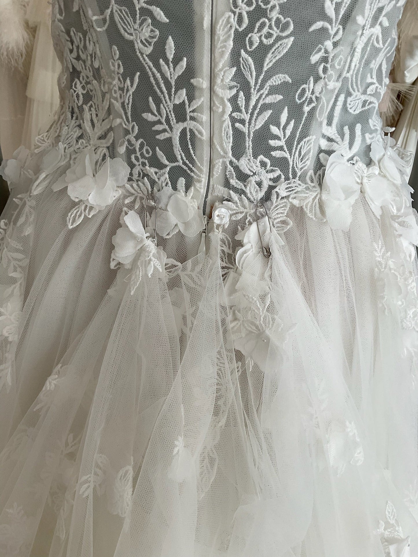 Gala by Galia Lahav - Lake Modified (6) w/VeilWedding Dresses6