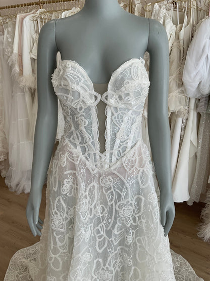 Lian Rokman - Minerva w/ Gloves (8)Wedding Dresses8