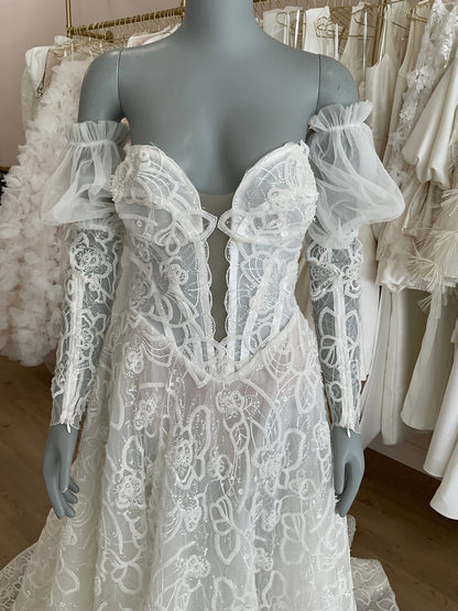 Lian Rokman - Minerva w/ Gloves (8)Wedding Dresses8