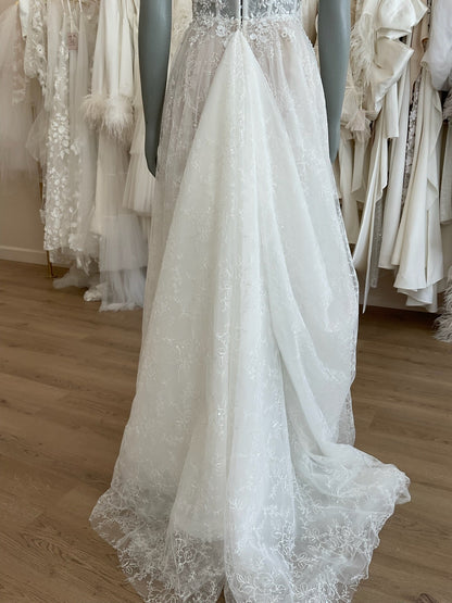 Liz Martinez - Aria (2)Wedding Dresses2