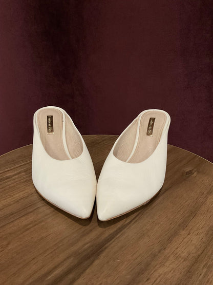 Louie Et Cie - White Leather MuleShoesBrand new - with no tags