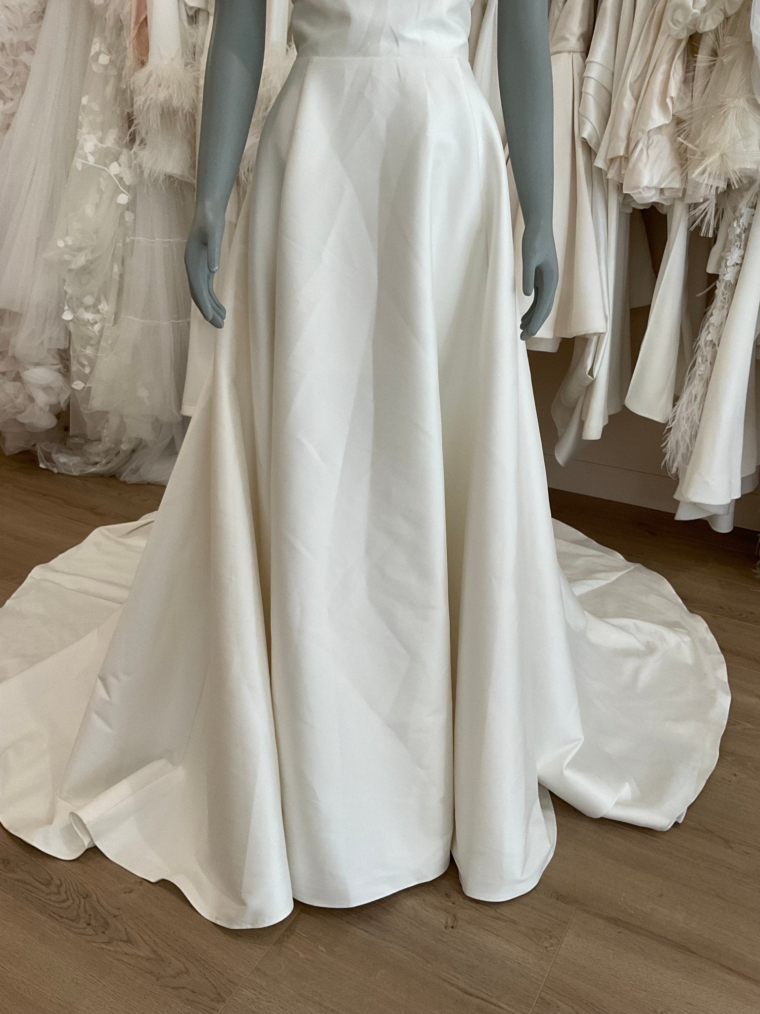 Louvienne - Cortlan (14)Wedding Dresses14