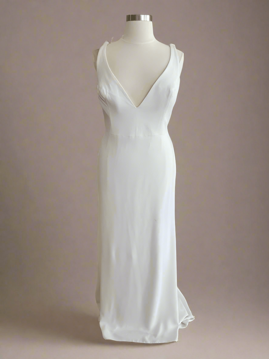 Louvienne - Danni (24)Wedding Dresses24