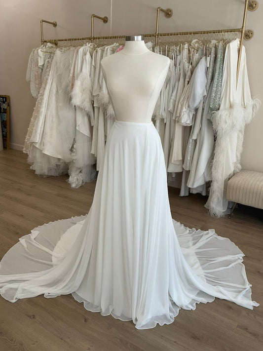 Louvienne - Sandy Overskirt (10)Overskirts/OverlaysIvory