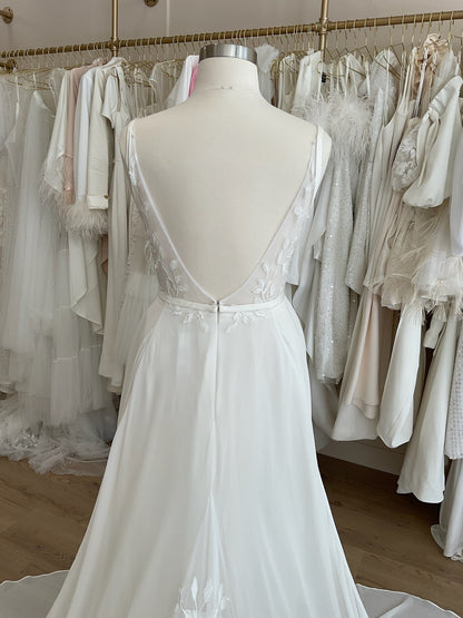 Lovers Society - Zoe (16)Wedding Dresses16