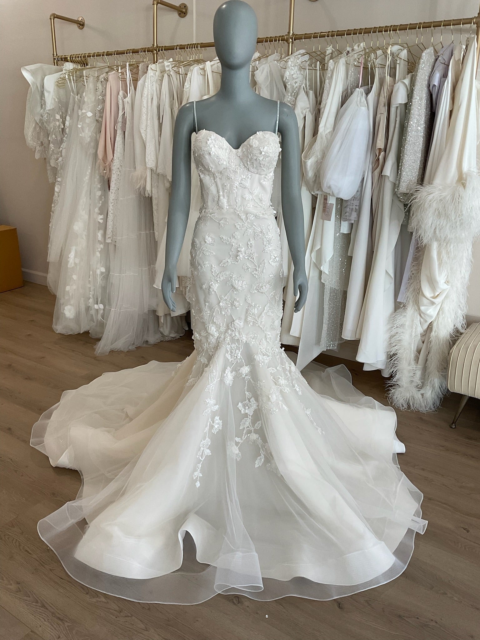 Maria Farbinni - Camelia (10)Wedding DressesIvory