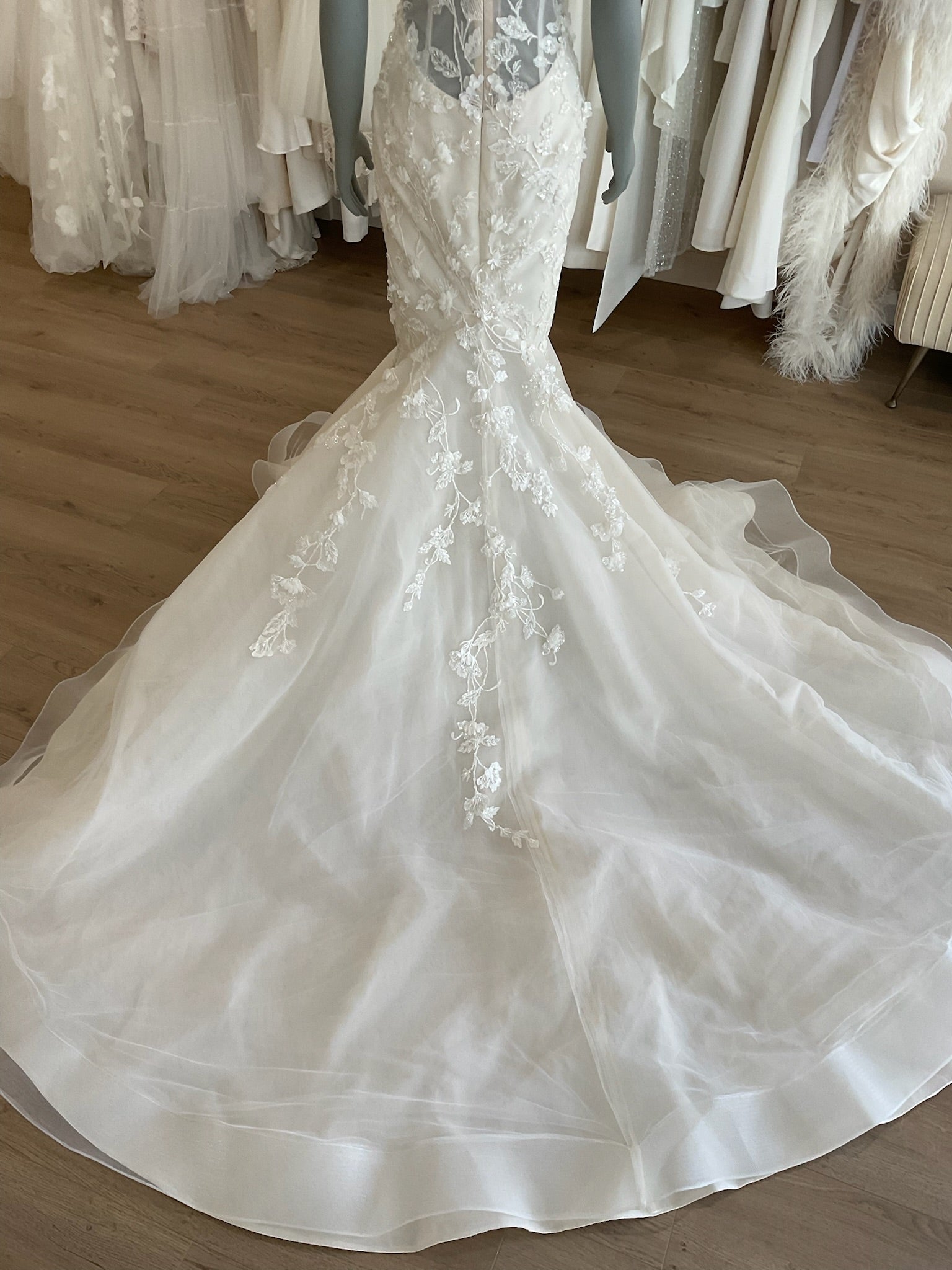Maria Farbinni - Camelia (10)Wedding DressesIvory