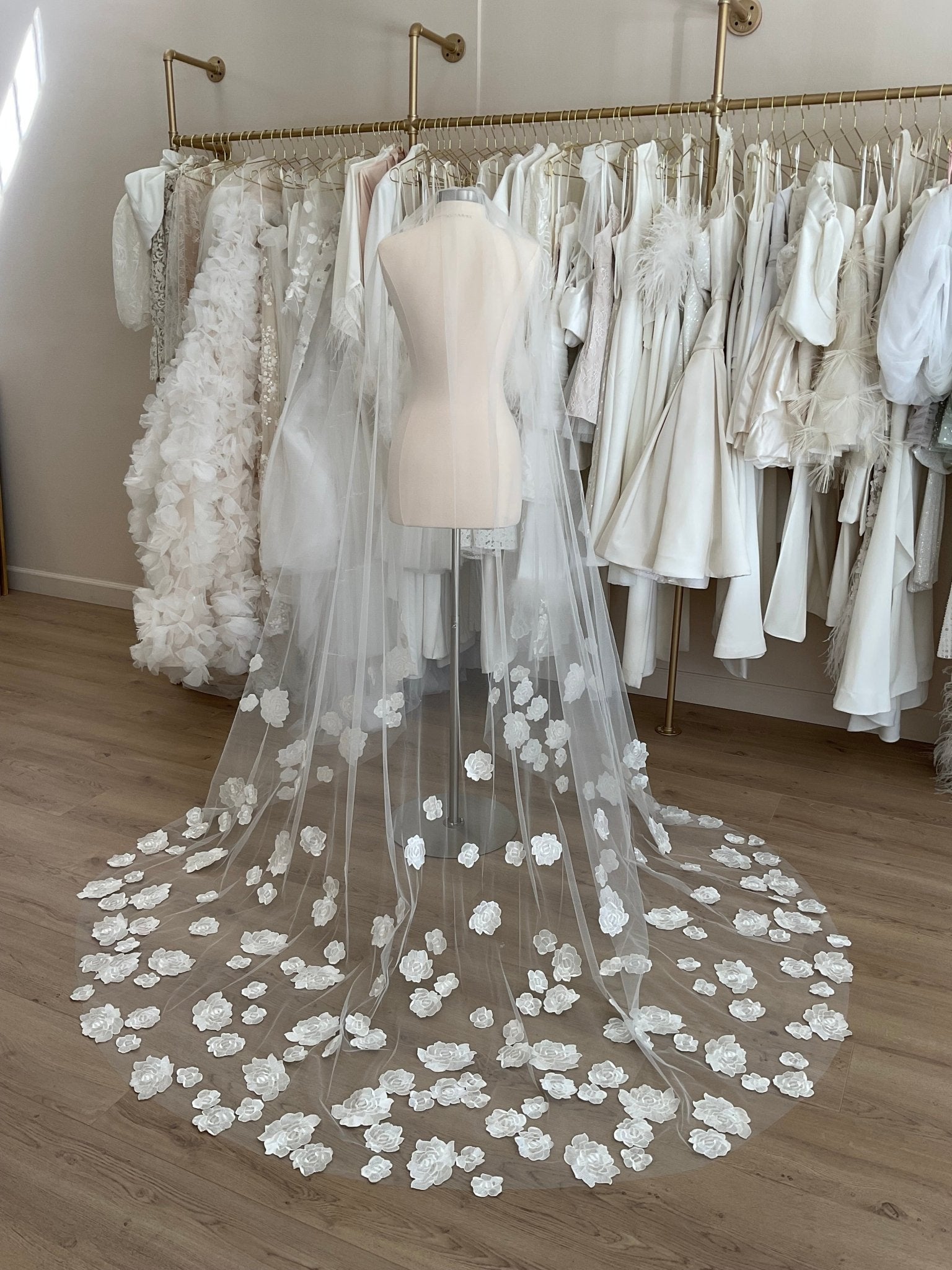 Mira Zwillinger - Beatrice veilBridal VeilsIvory