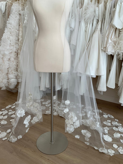 Mira Zwillinger - Beatrice veilBridal VeilsIvory