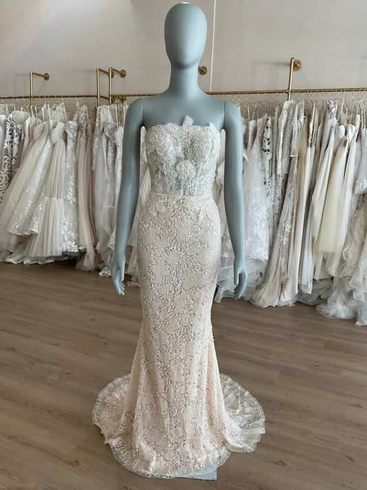 pre owned wedding dresses Pre-Owned Size 26 Wedding Dress