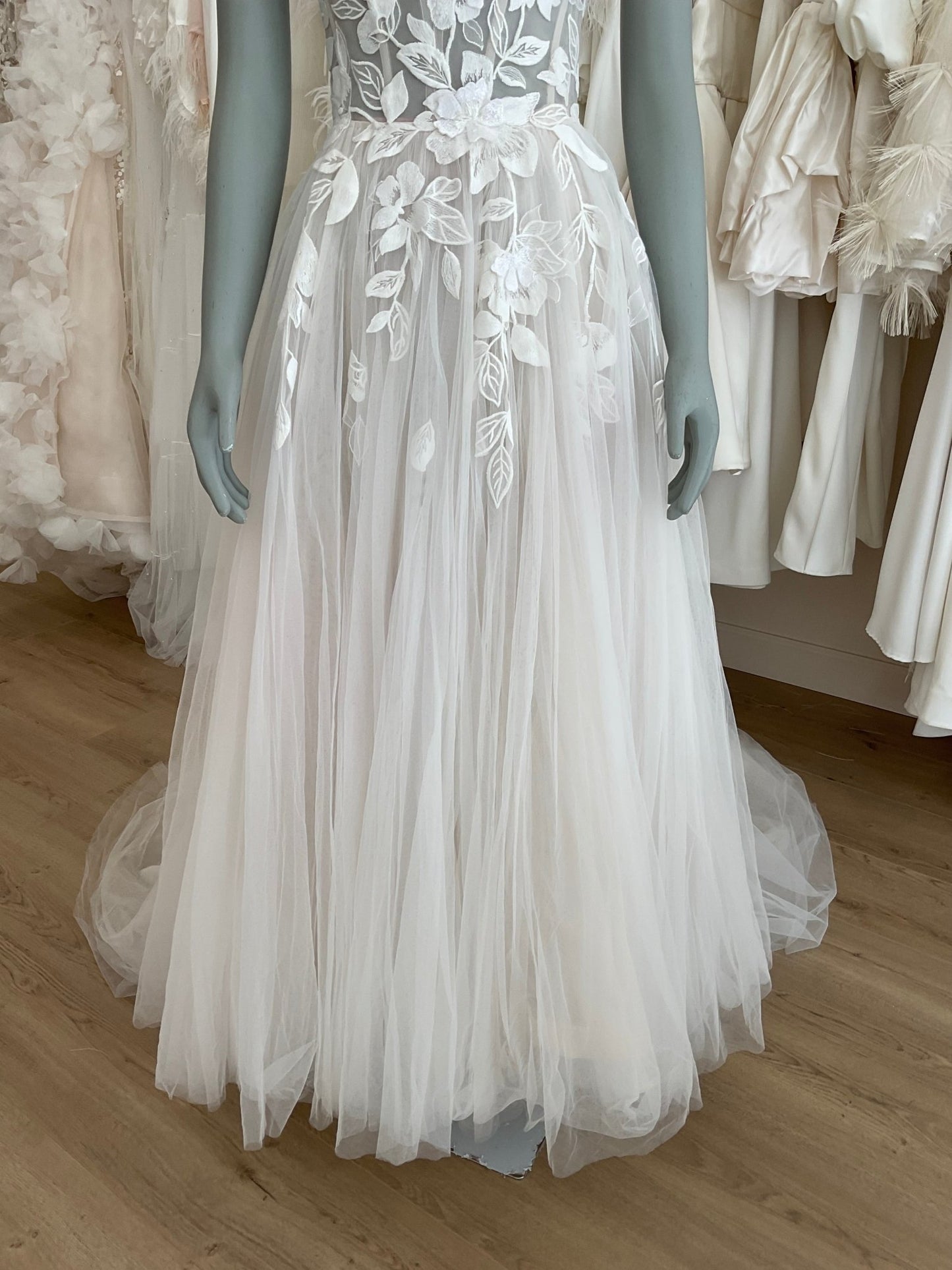 Mira Zwillinger - Nelly (6)Wedding Dresses6