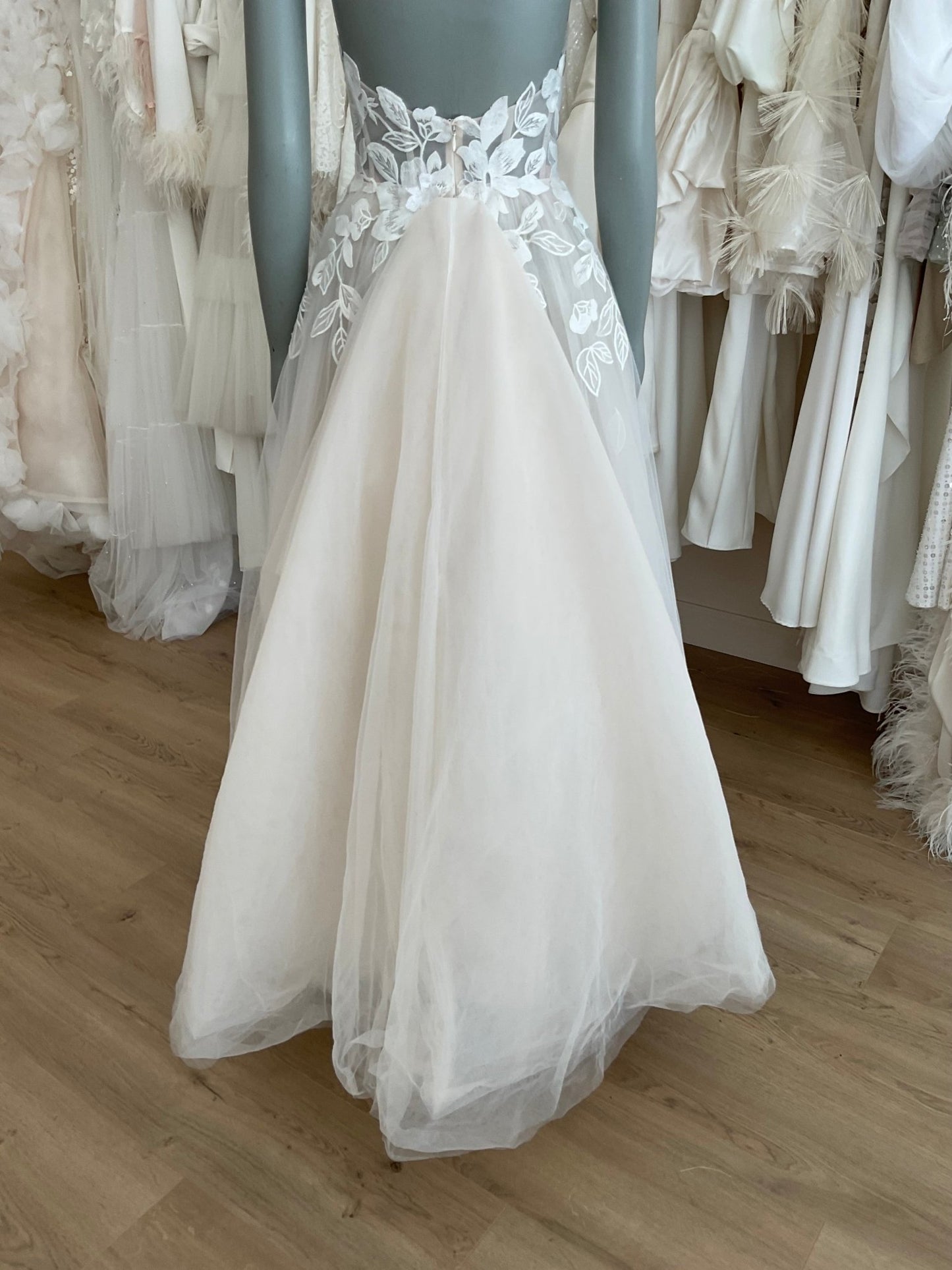 Mira Zwillinger - Nelly (6)Wedding Dresses6