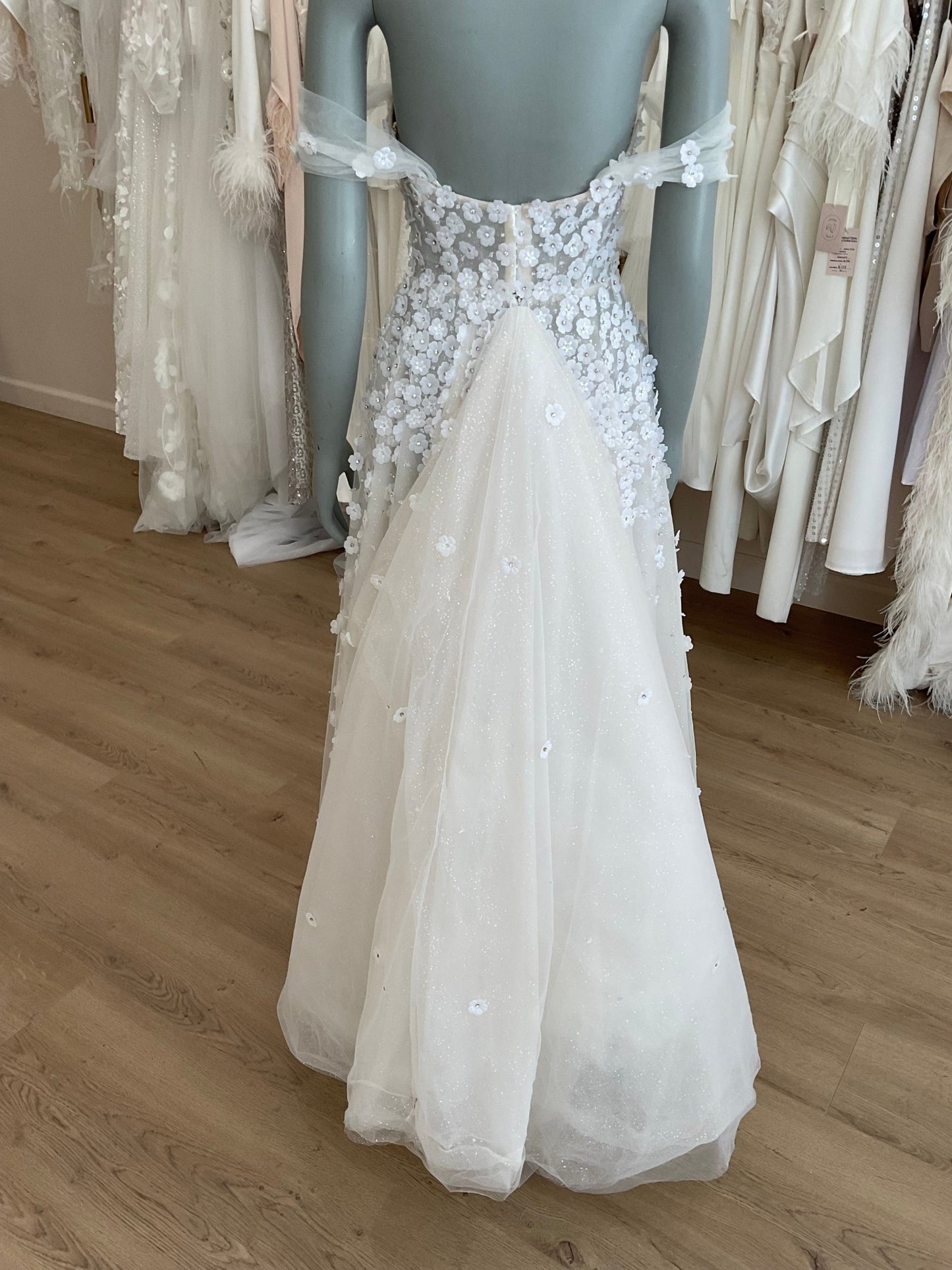 Netta Benshabu - Florence (0)Wedding Dresses0