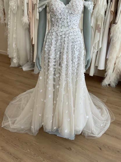 Netta Benshabu - Florence (0)Wedding Dresses0