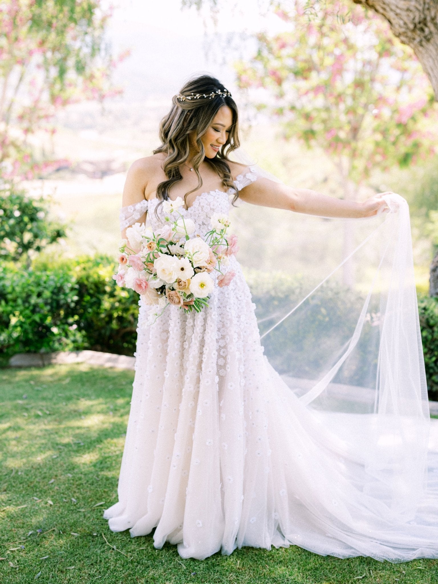 Netta Benshabu - Florence (0)Wedding Dresses0