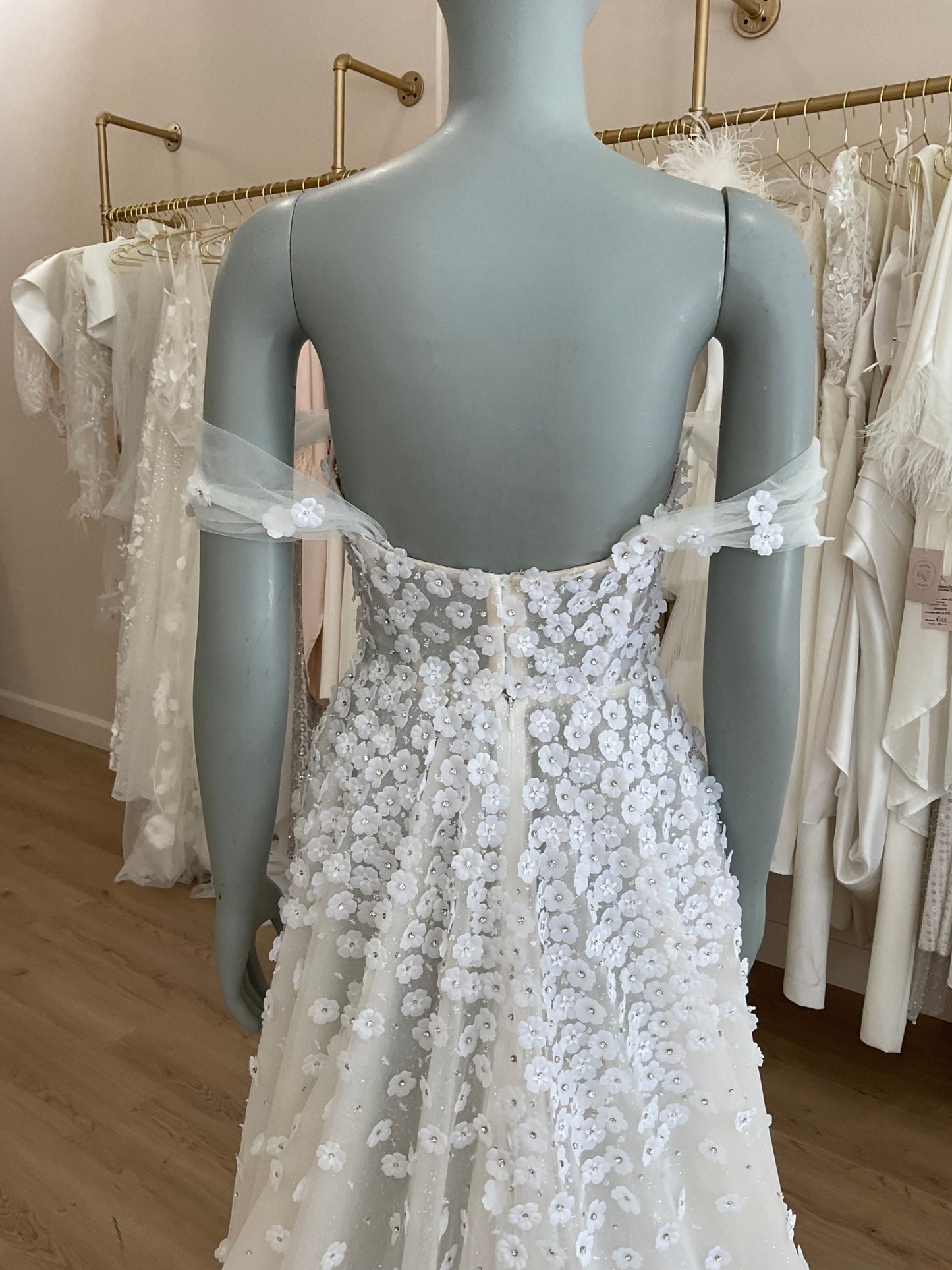 Netta Benshabu - Florence (0)Wedding Dresses0
