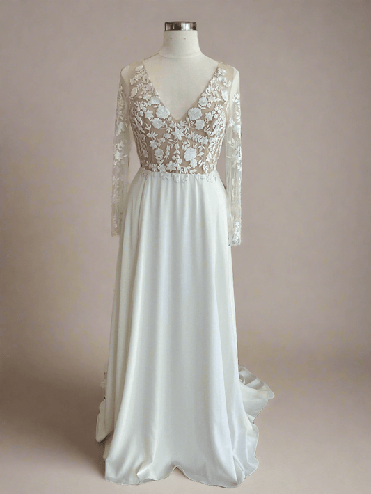 Rebecca Schoneveld - Juliet (18)Ivory